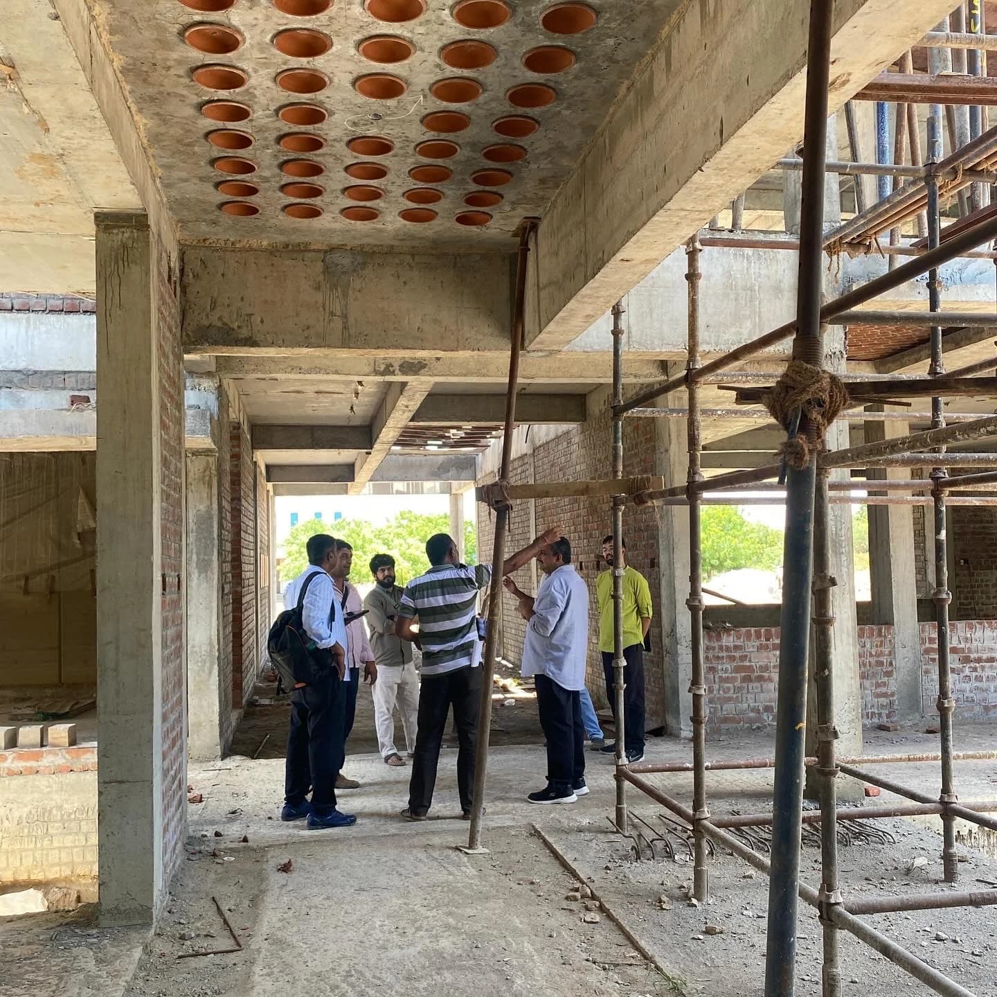 I Link Digital Office Campus - Image 11